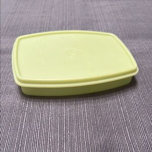 VINTAGE TUPPERWARE DIVIDED SNACK FOOD STORAGE CONTAINER~NEVER USED!!